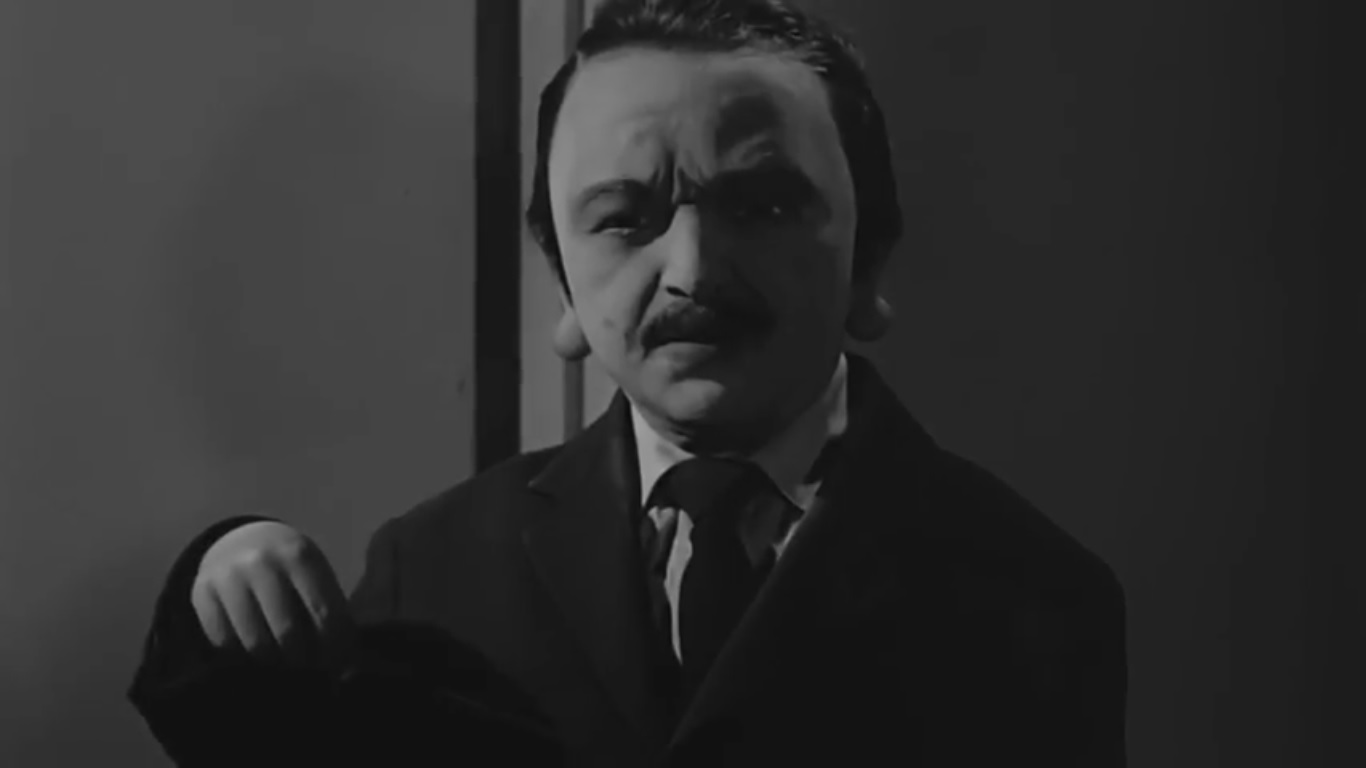 curse-of-the-doll-people-16