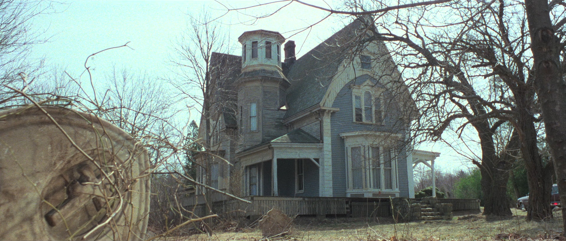 The House by the Cemetery (1981)