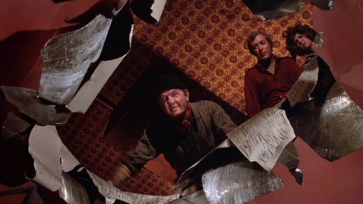 Beyond the Poseidon Adventure (1979)